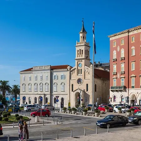 Bacvice - 2 Bedroom , Terrace,3 Air Conditioners, Parking,elevator 3 Minutes To The Lejlighed *