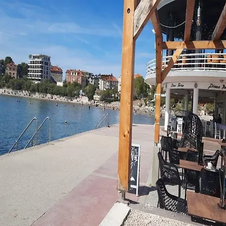 Bacvice - 2 Bedroom , Terrace,3 Air Conditioners, Parking,elevator 3 Minutes To The Apartamento *
